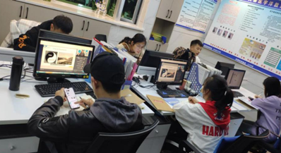 北京四中網(wǎng)校戰(zhàn)“疫”紀(jì)實(shí) 以網(wǎng)絡(luò)技術(shù)服務(wù)，守護(hù)教育的一方晴空